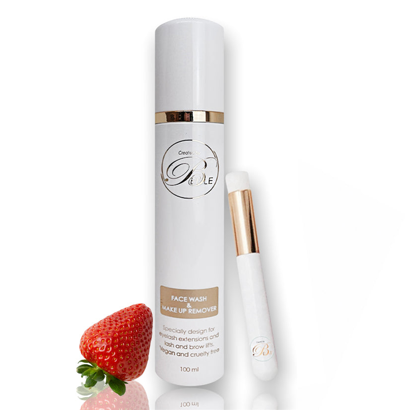 Created By Belle - Strawberry Face & Lash Foam Schampoo +borste
